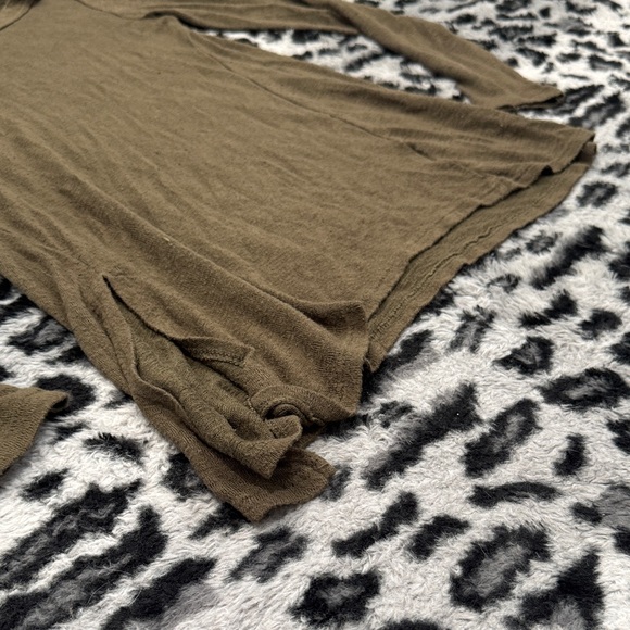 Olive Green Long Sleeve Top - Picture 3 of 5